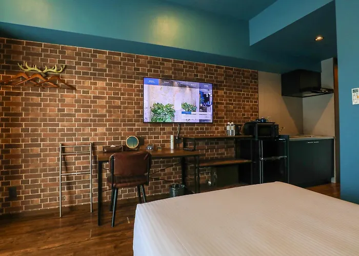 Hotel 385