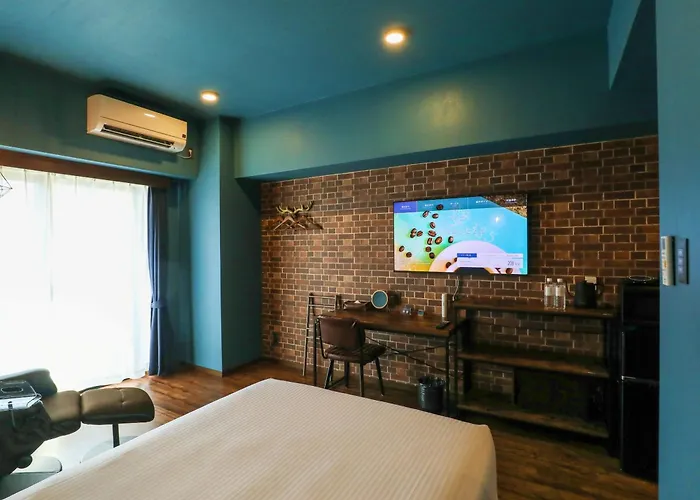 Hotel 385
